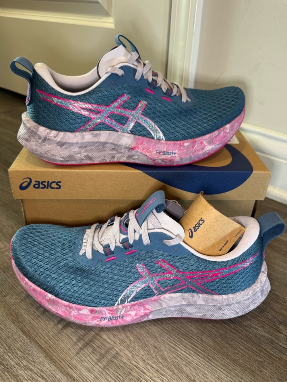 ASICS Noosa Tri 16 Winter Sea Bright Rose Athletic Running Sneakers